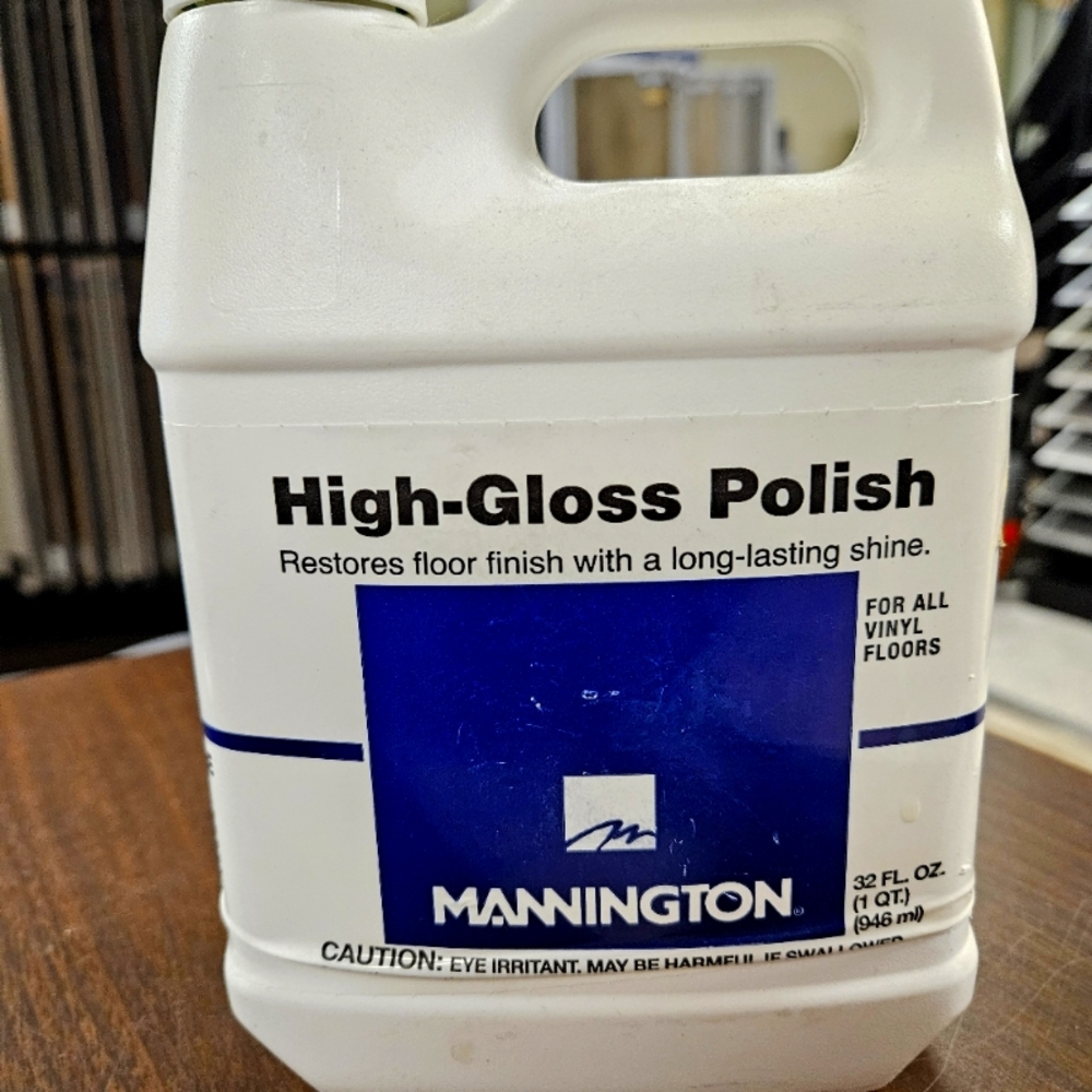 Mannington Award Series High Gloss Polish Restores Vinyl Floor Finish